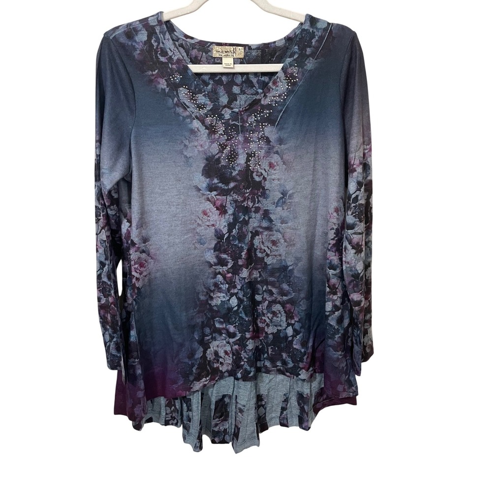 One World Floral Ombre Studded Knit Tunic Top Blue Size S Pleated Back Artsy
